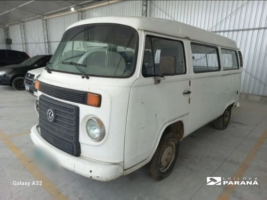 Volkswagen Kombi Standard 1.4 ANO 2012/2013 