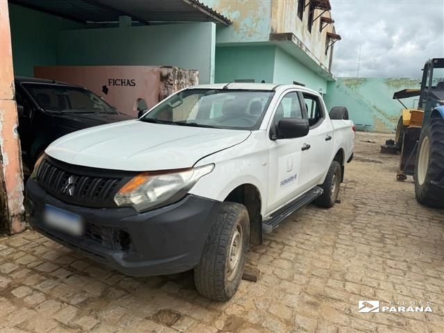 TRITON L200 TRITON SPT 2.4 GLS,ANO 2019/2020